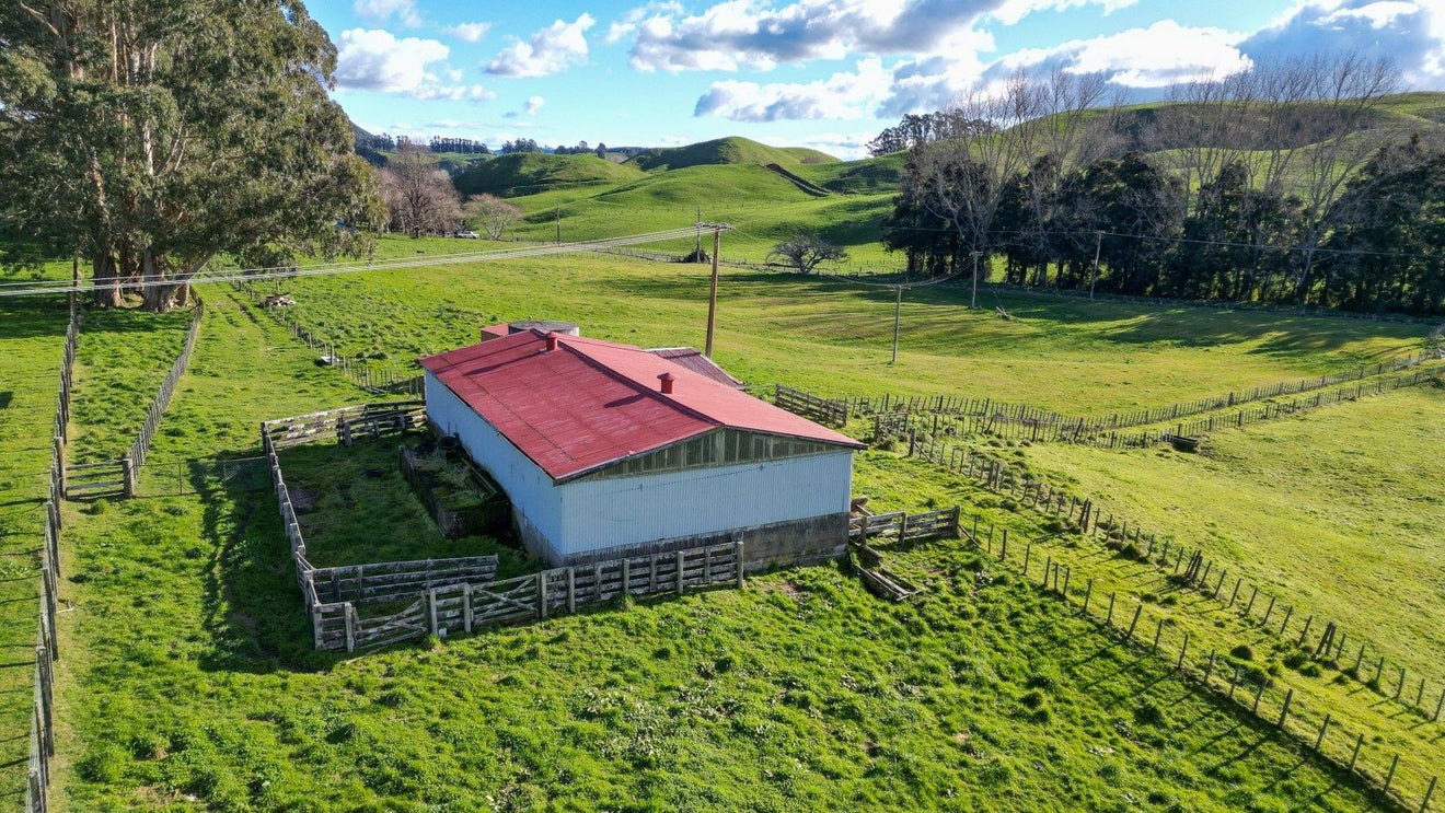 1283 Waikite Valley Road, Rotorua - Carousel 30