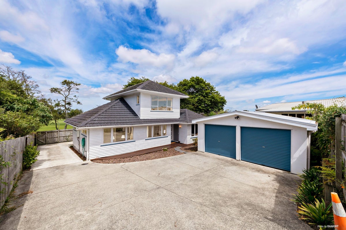 23A Reeves Road, Pakuranga, Auckland - Carousel 1
