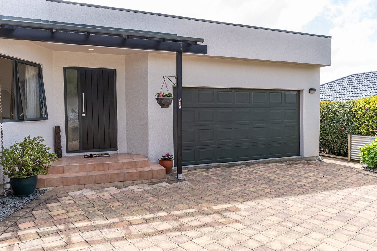 3 Melfort Place, Nawton, Hamilton - Carousel 20