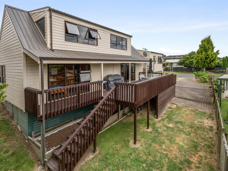 7 Camellia Drive, Ngongotaha, Rotorua - Carousel 1