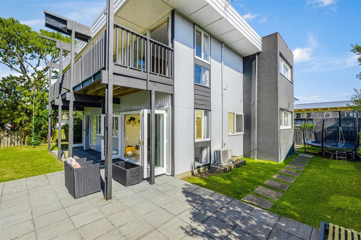94 Exmouth Road, Northcote, Auckland - Carousel 1