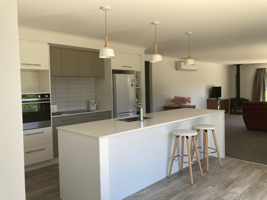 27 Railway Terrace, Ohau, Levin - Carousel 2