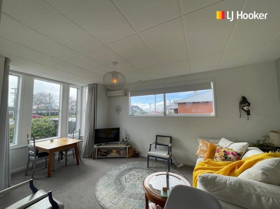 11A Mornington Road, Balaclava, Dunedin - Carousel 2