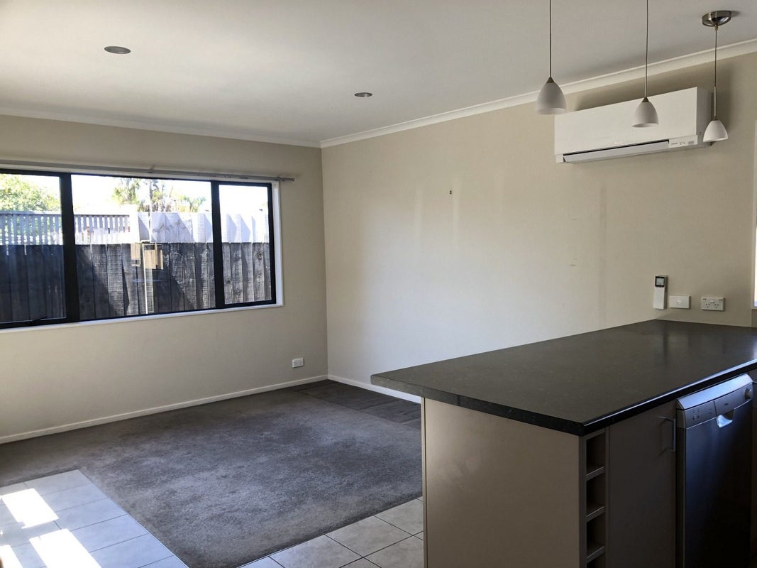52B Swanson Road, Henderson, Auckland - Carousel 2