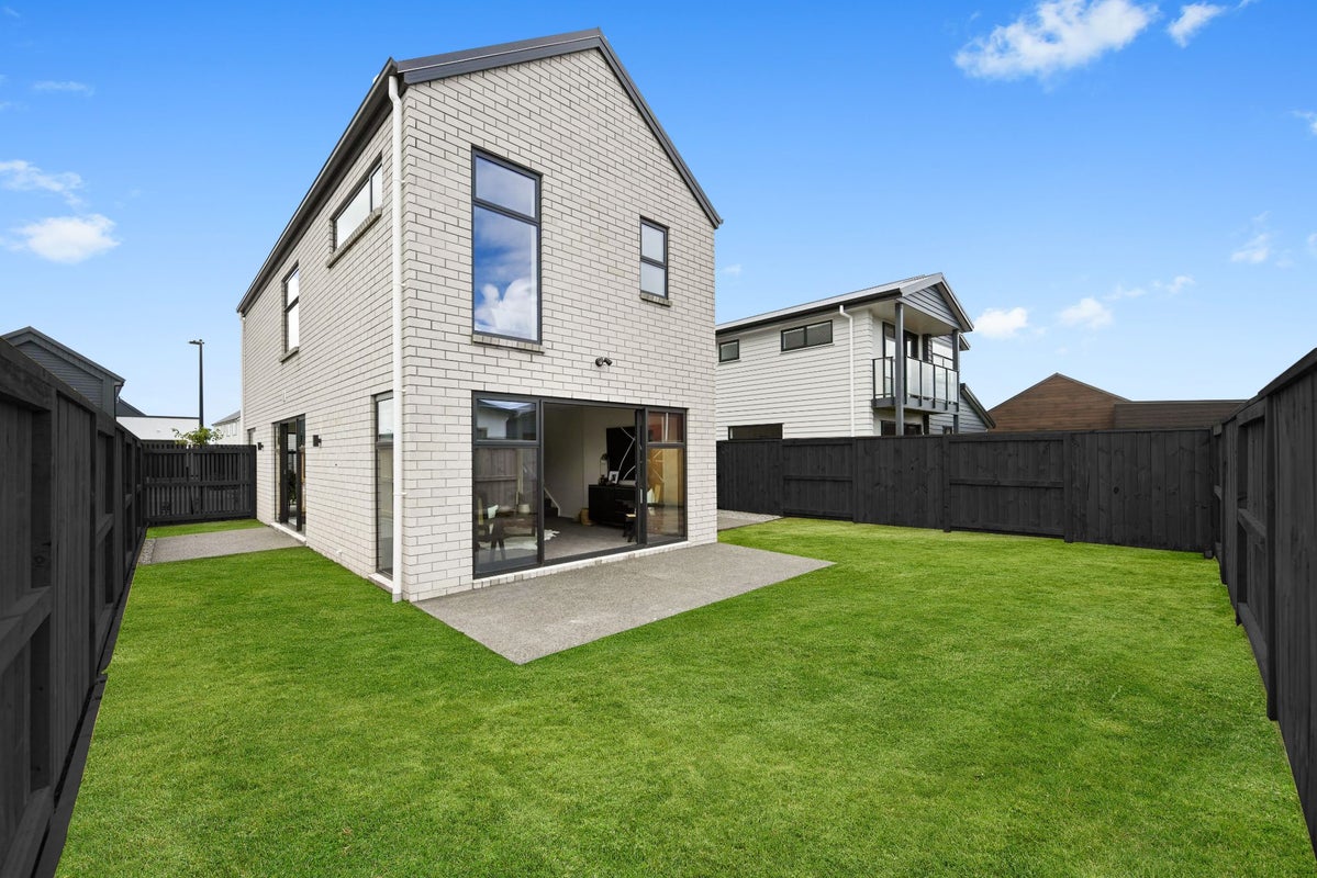 5 Ogilvie Avenue, Chartwell, Hamilton - Carousel 2