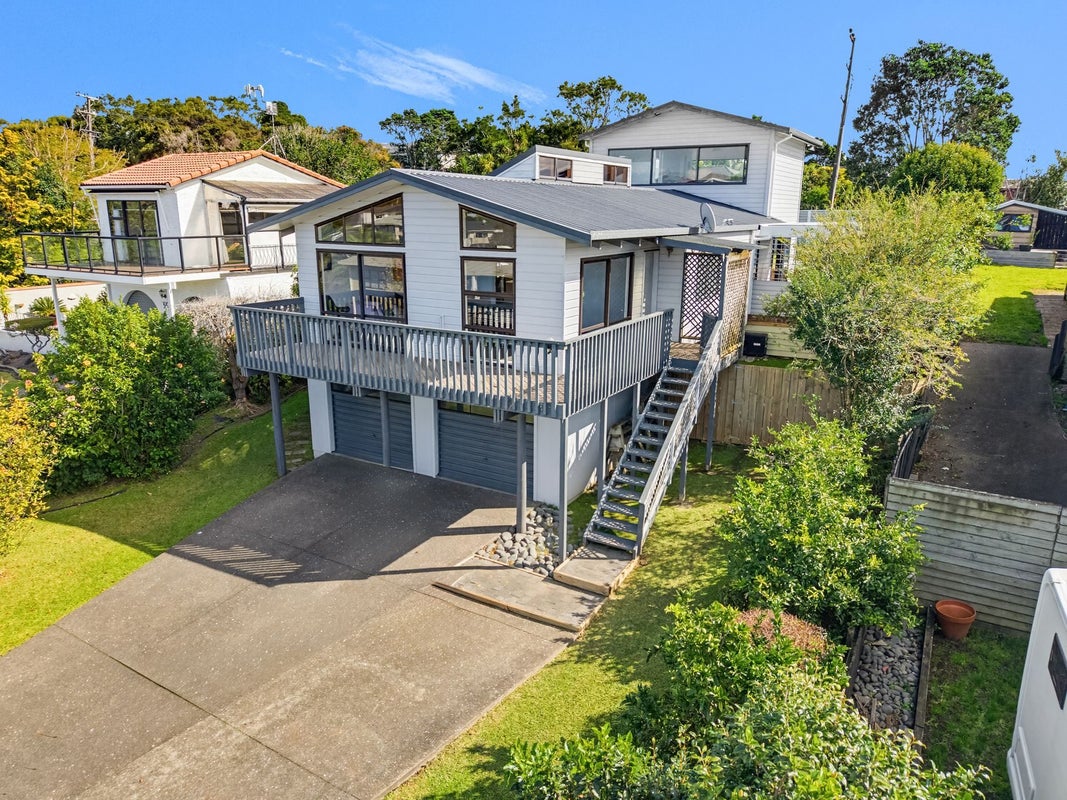 57 John Dee Crescent, Red Beach, Whangaparaoa - Carousel 2