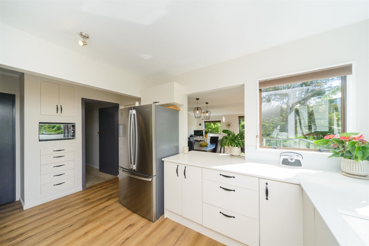 120 Atawhai Road, Fitzherbert, Palmerston North - Carousel 2