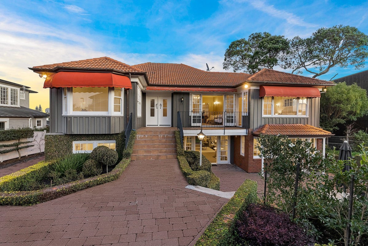 30 Tuhaere Street, Orakei, Auckland - Carousel 1