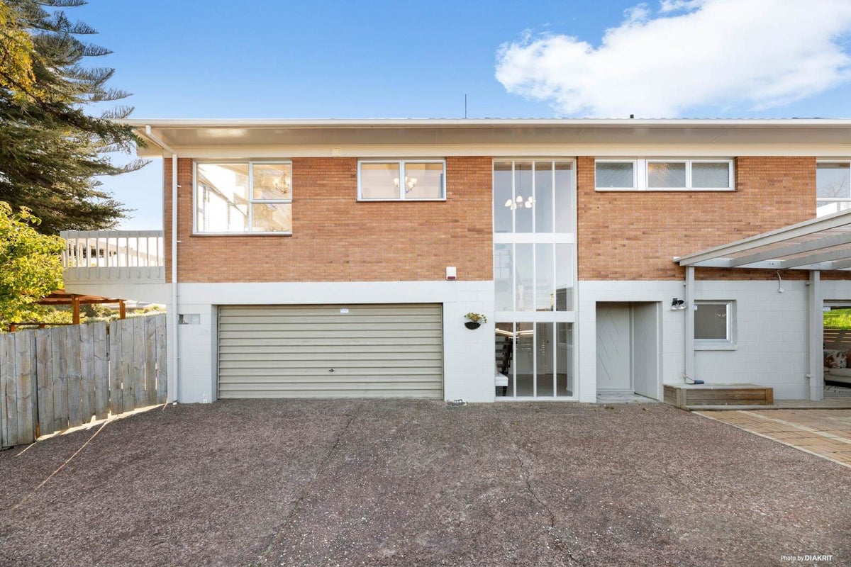 61 Stanaway Street, Hillcrest, Auckland - Carousel 2