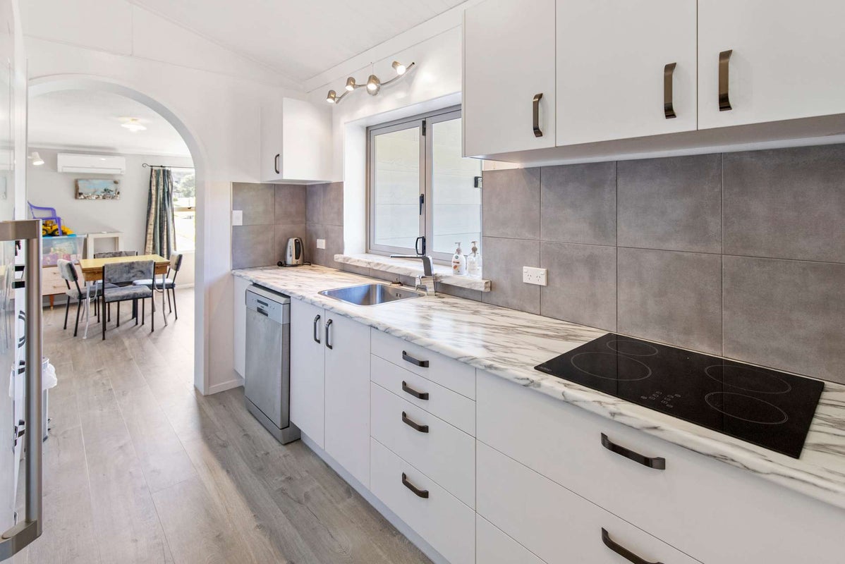 2945 Long Bay Road, Wyuna Bay, Coromandel - Carousel 2