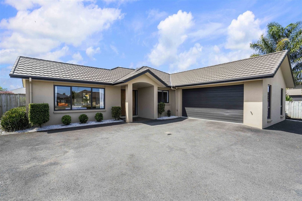 46 Moonlight Drive, Rototuna North, Hamilton - Carousel 1