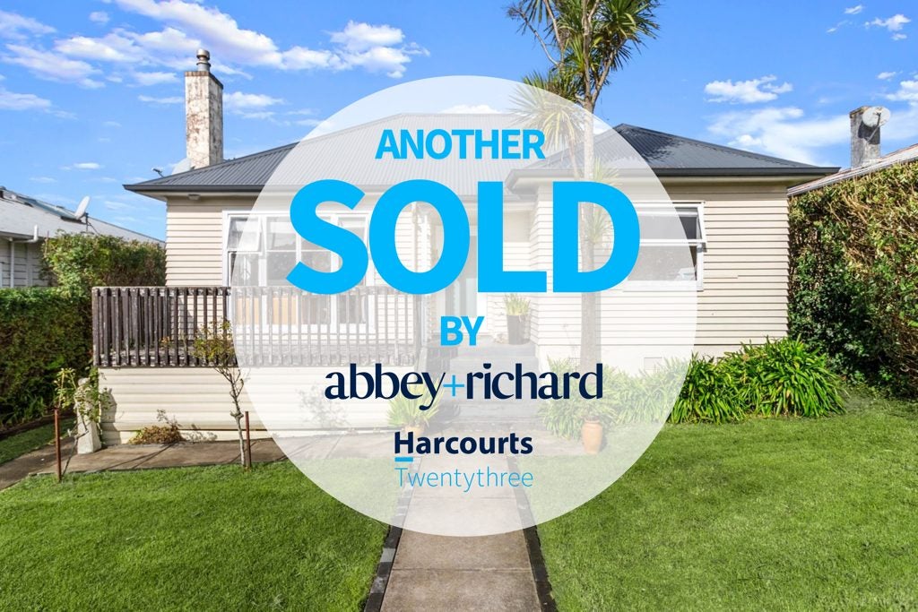 24 Huntingtree Avenue, Sandringham, Auckland - Carousel 1