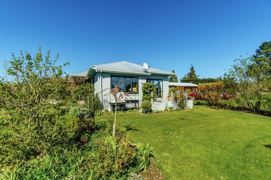 7 Domain Road, Ettrick, Roxburgh - Carousel 2