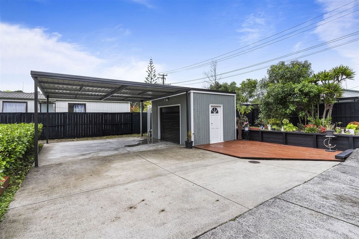 67 Routley Drive, Glen Eden, Auckland - Carousel 14