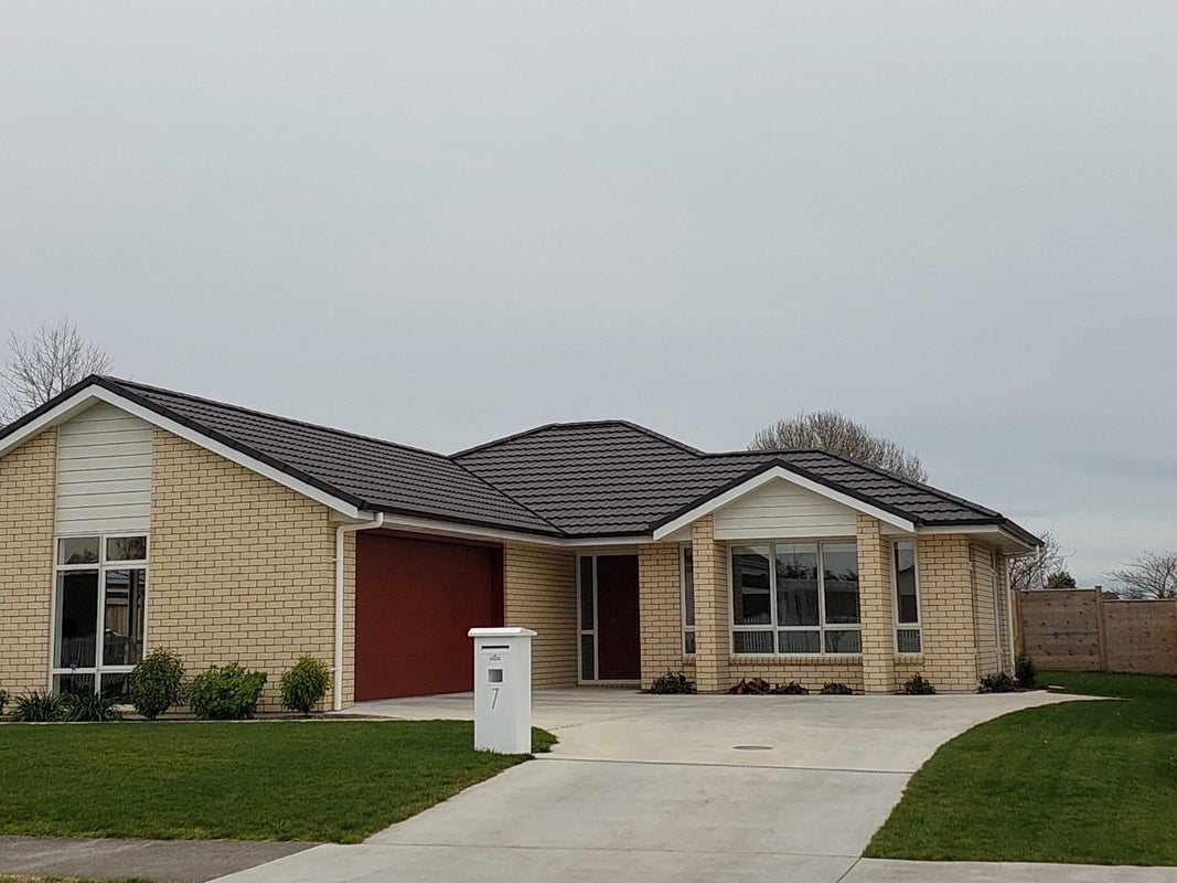 7 Tiaki Way, Cambridge, Cambridge - Carousel 1