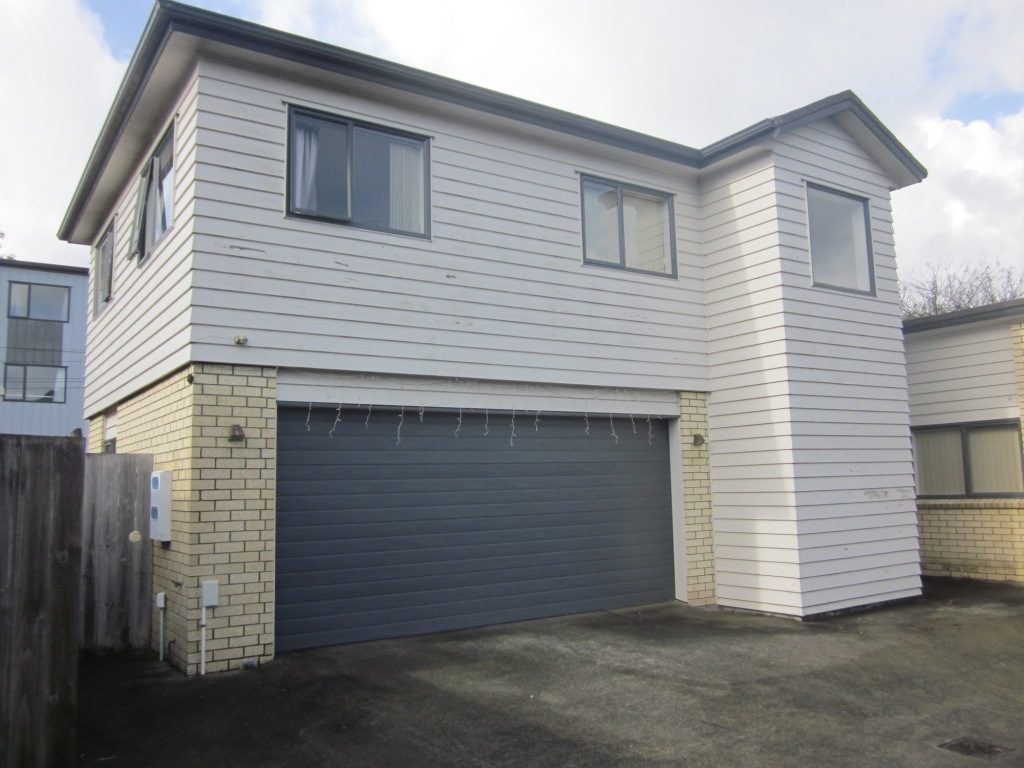 58A Swanson Road, Henderson, Auckland - Carousel 1