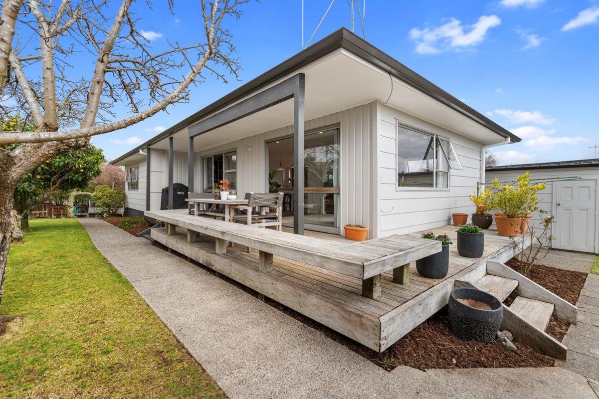 57 Sherwood Street, Bellevue, Tauranga - Carousel 2