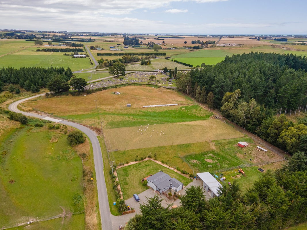 41 Park Road, Waimate, Waimate - Carousel 1