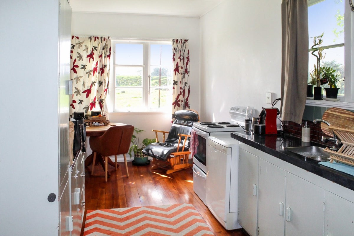 559 Napier Road, Whakarongo, Palmerston North - Carousel 2
