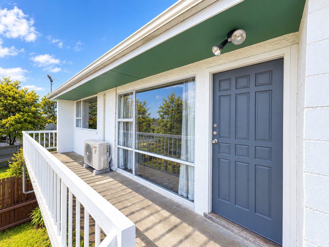 4/605 Hereford Street, Linwood, Christchurch - Carousel 1