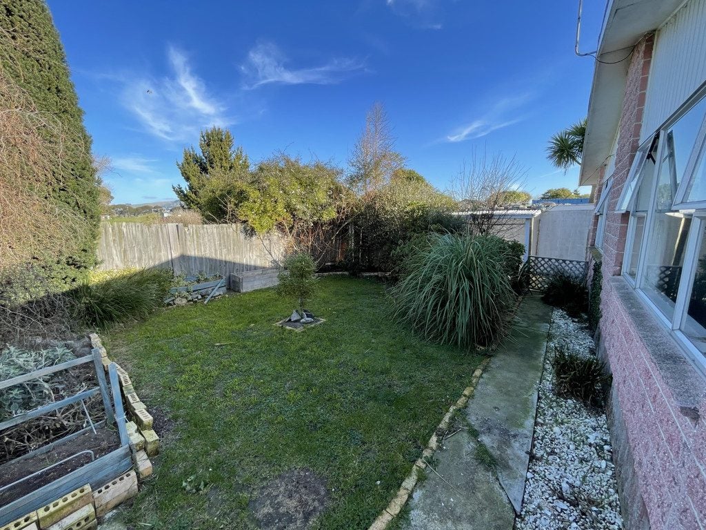 2/586 Pages Road, Bexley, Christchurch - Carousel 9