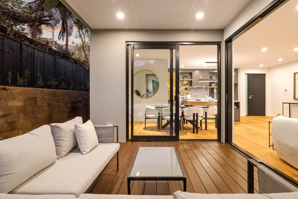 71 Watling Street, Epsom, Auckland - Carousel 32