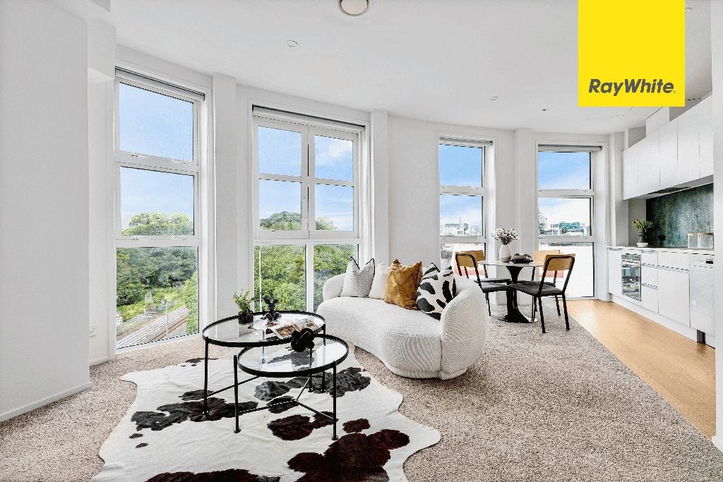 302/246 Khyber Pass Road, Newmarket, Auckland - Carousel 1