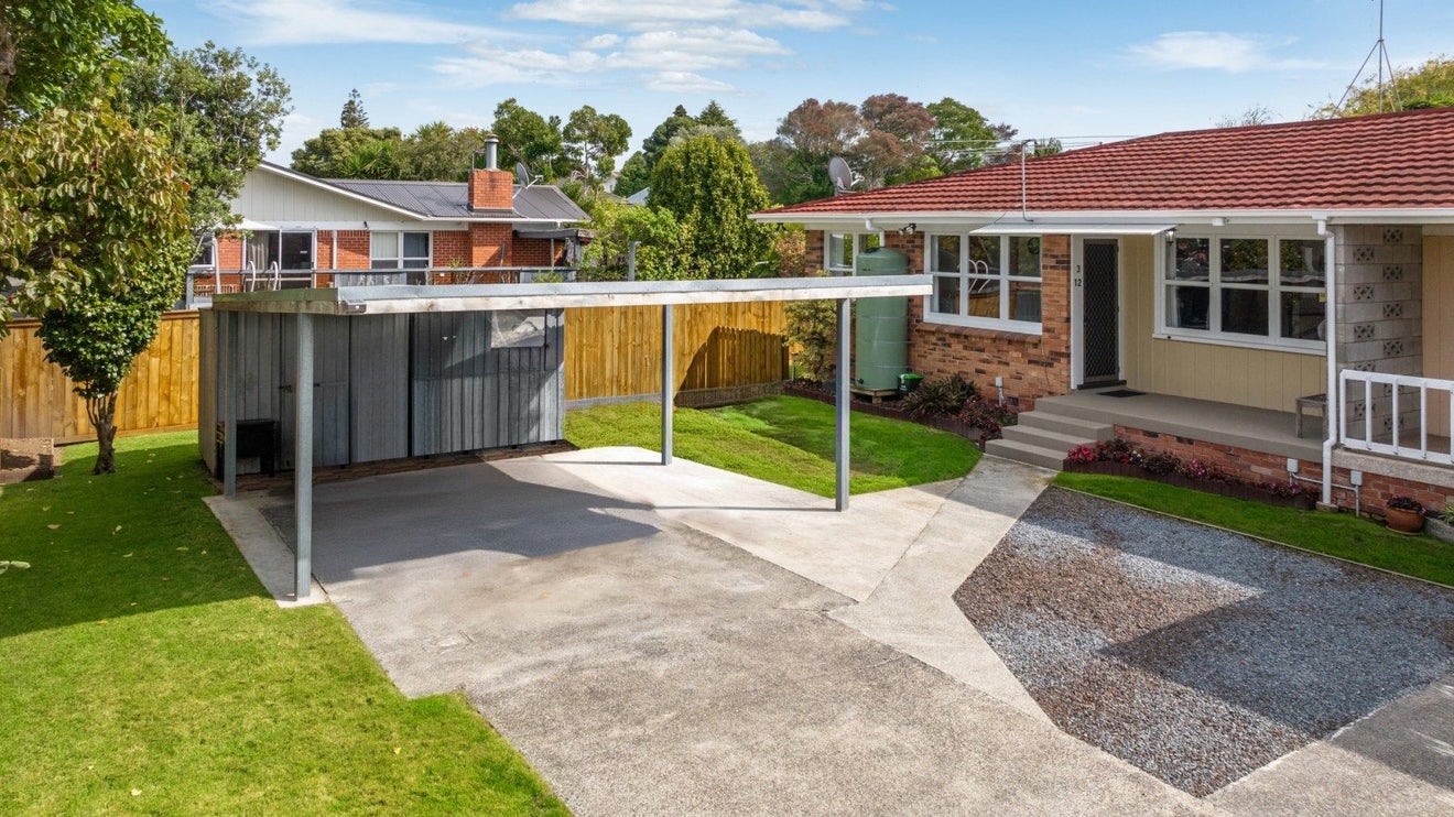 3/12 Tomlinson Street, Hillpark, Auckland - Carousel 2