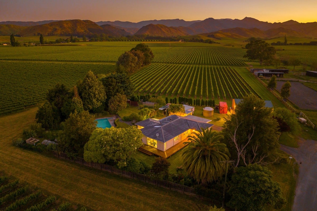 629 Hawkesbury Road, Hawkesbury, Renwick - Carousel 1