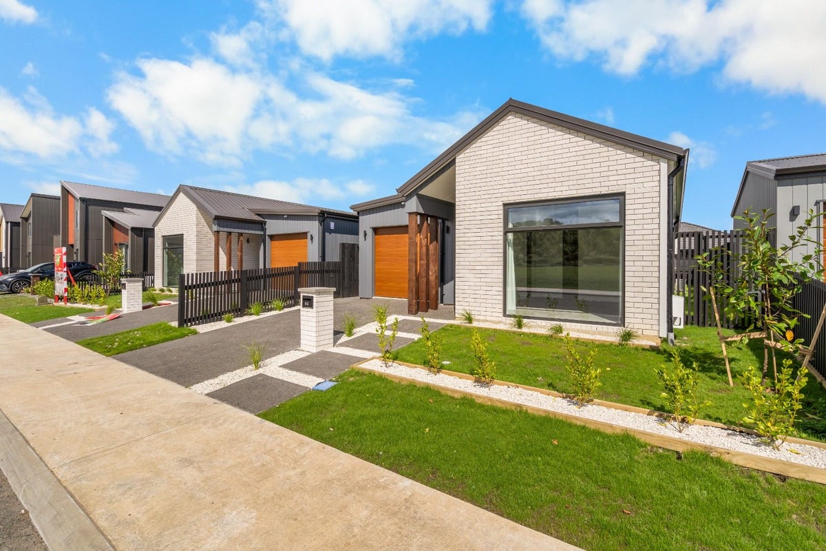 64 Overton Street, Rototuna North, Hamilton - Carousel 1