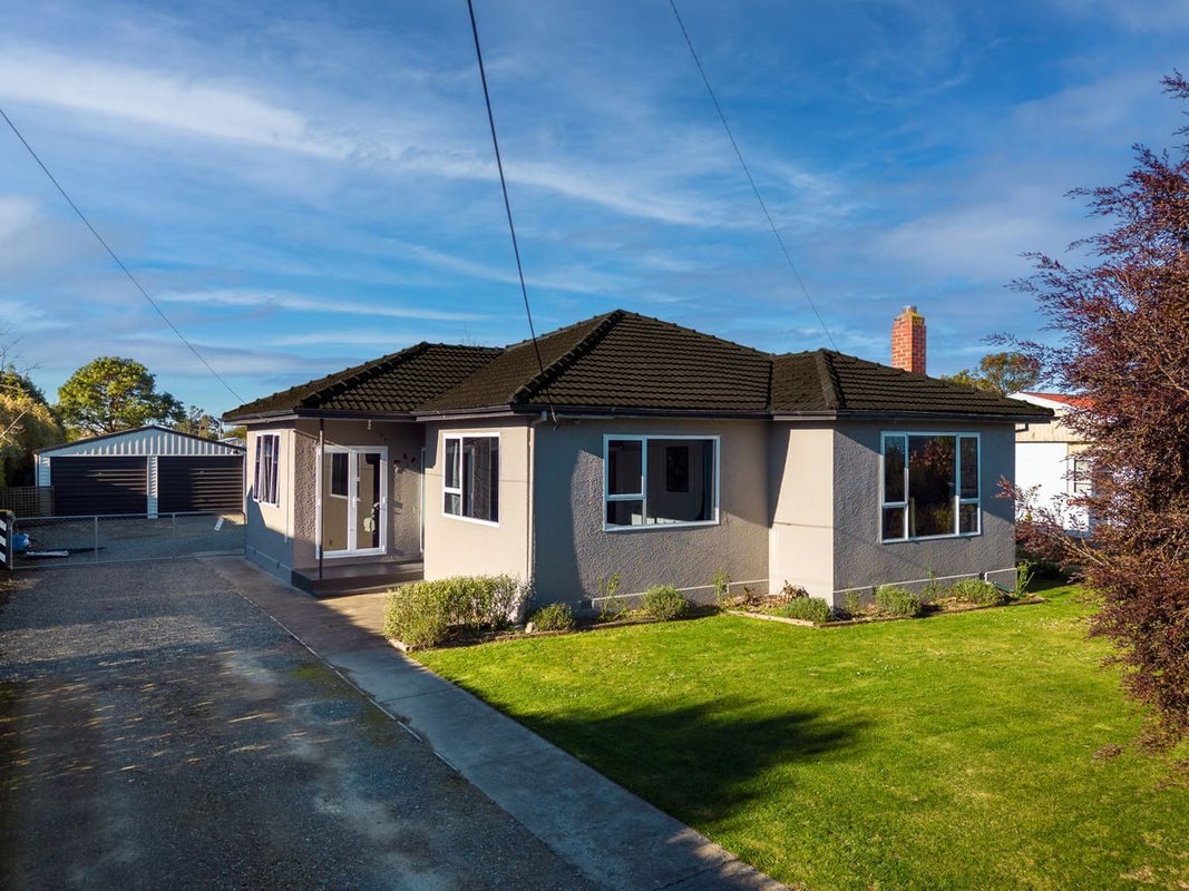 16 Coronation Street, Waimate, Waimate - Carousel 1