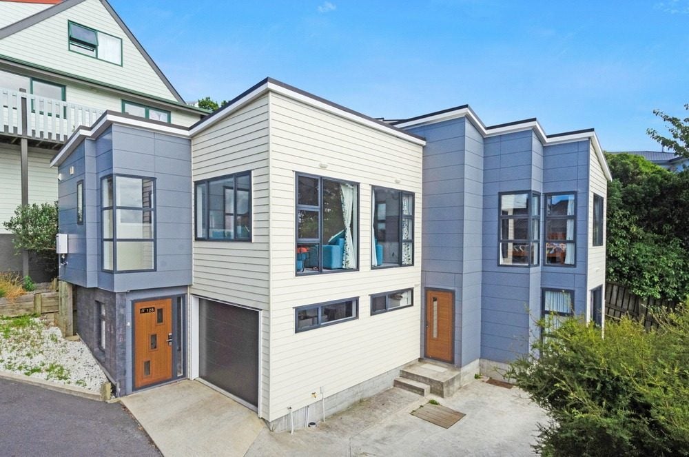 12A Marjory Close, Broadmeadows, Wellington - Carousel 2