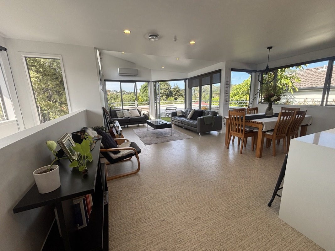 1/19 Channel View Road, Campbells Bay, Auckland - Carousel 2