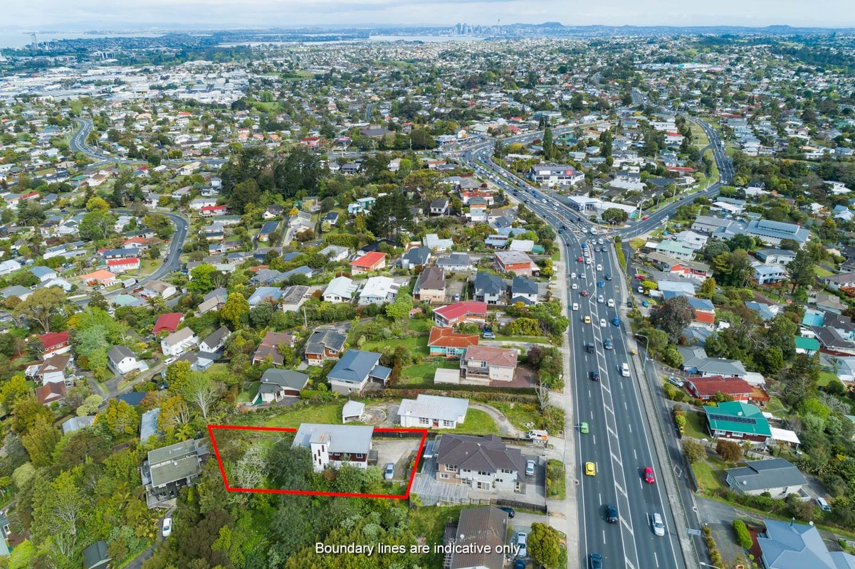 627 Glenfield Road, Totara Vale, Auckland - Carousel 1