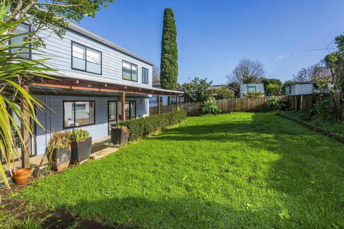 6 Tokay Place, Huapai, Rodney, Auckland - Carousel 2