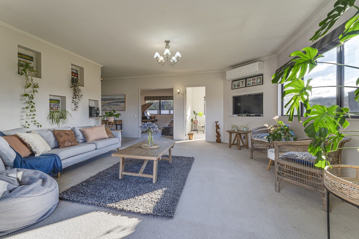 20 Herries Lane, Lake Hayes, Queenstown - Carousel 1