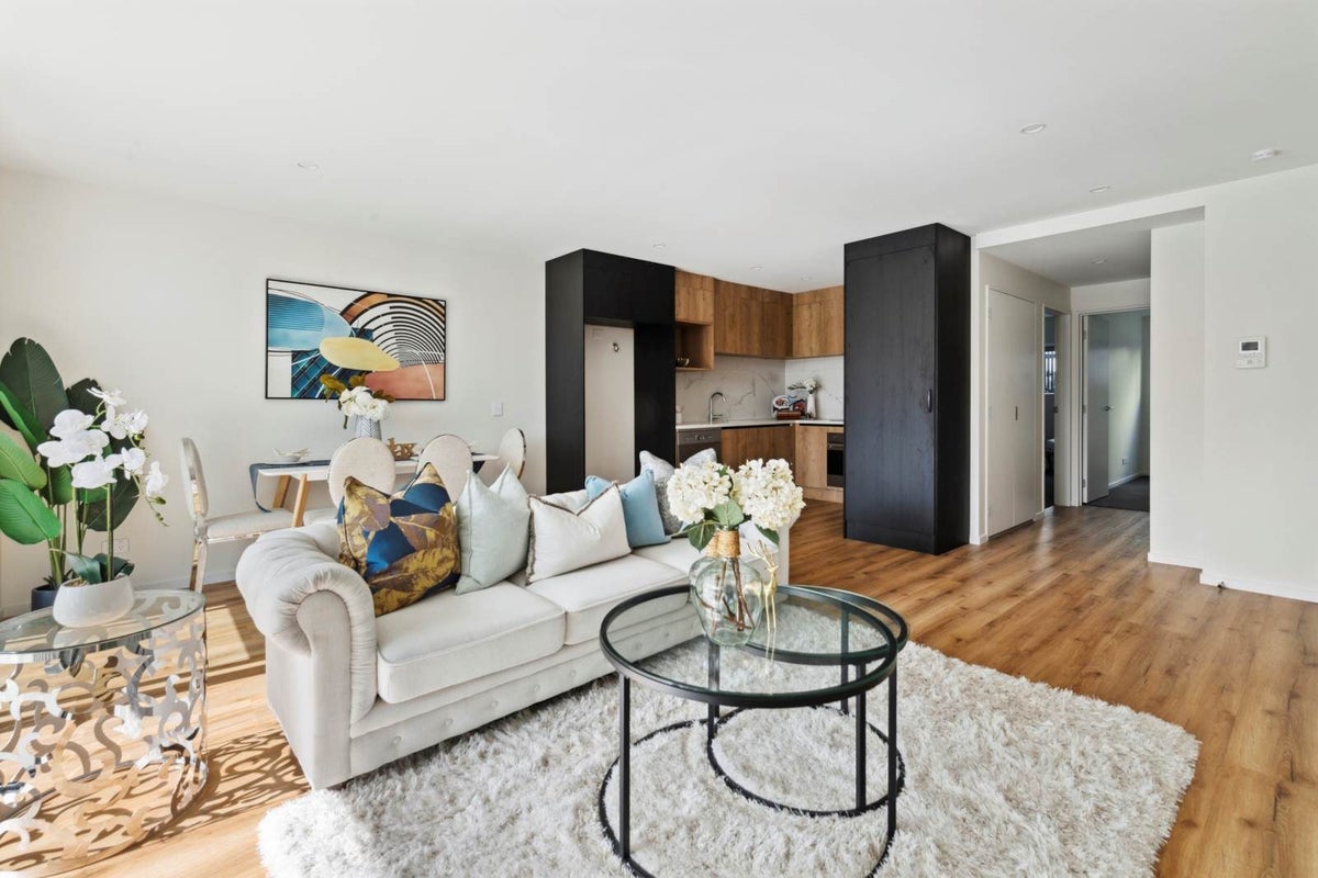204/3 Dishys Road, Flat Bush, Auckland - Carousel 1