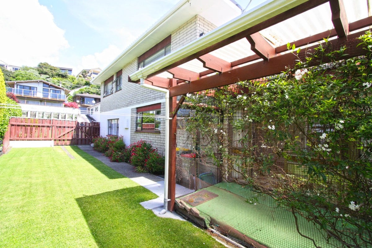 2/10 Annandale Street, Lynmouth, New Plymouth - Carousel 1