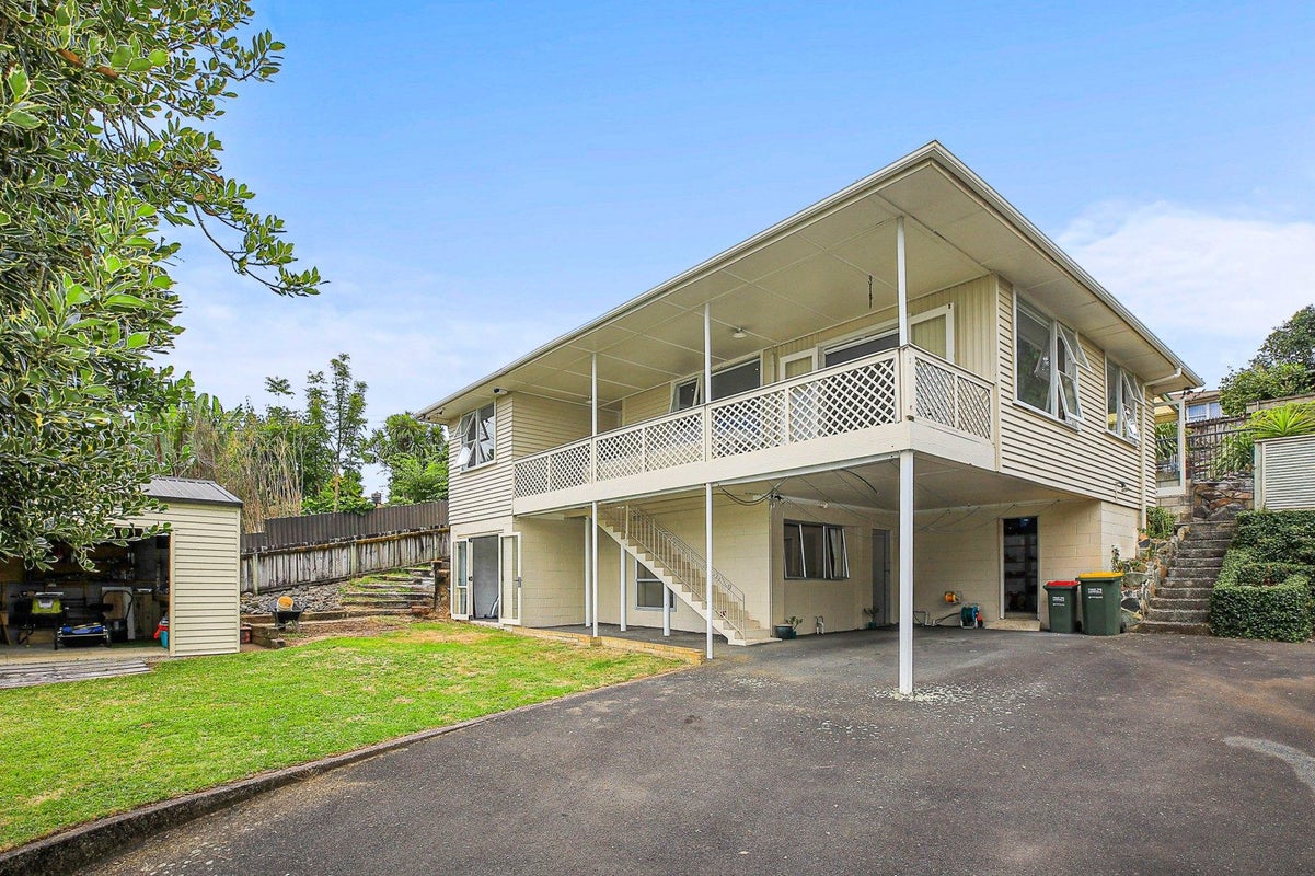 5 Ranui Street, Dinsdale, Hamilton - Carousel 1