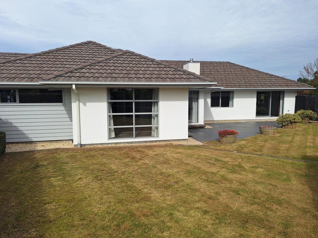 25 Foresters Crescent, Parklands, Christchurch - Carousel 2