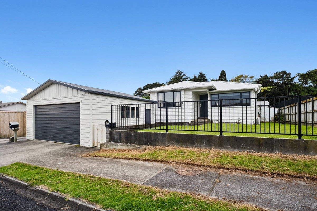 3 Tupoki Street, Glen Avon, New Plymouth - Carousel 1
