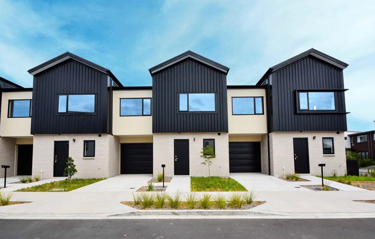 4 Hokoteta Street, Mount Wellington, Auckland - Carousel 1