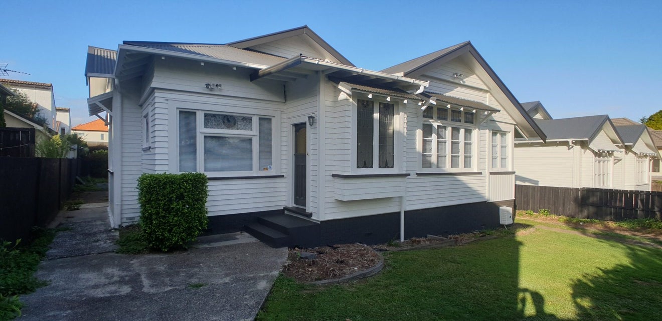 94 Ranfurly Road, Epsom, Auckland - Carousel 1