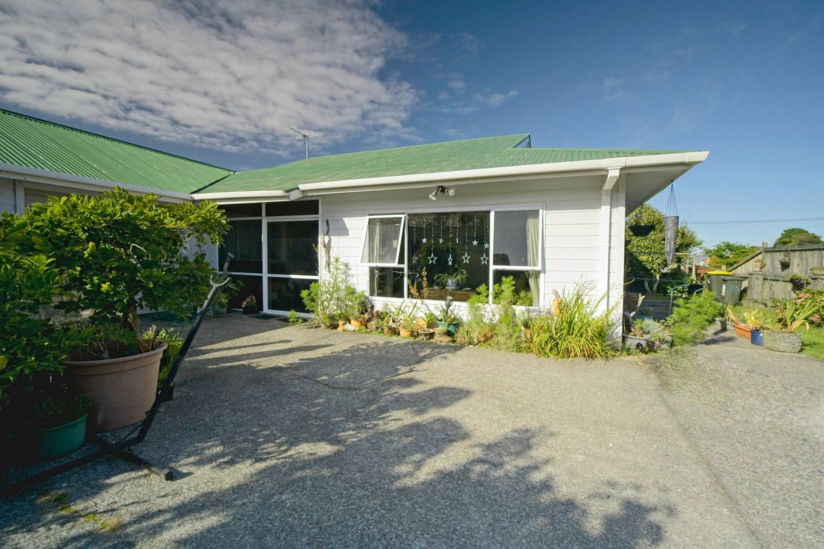 114 Jollie Street, Hokitika - Carousel 2