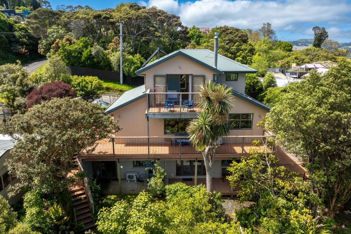 50 Ellesmere Street, Ravensbourne, Dunedin - Carousel 2