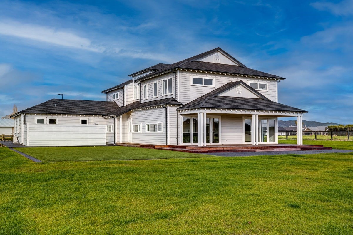 4 Sunline Drive, Leamington, Cambridge - Carousel 1