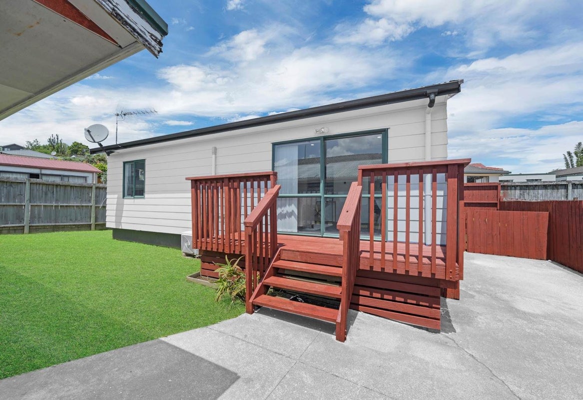 148 Solar Road, Glen Eden, Auckland - Carousel 1