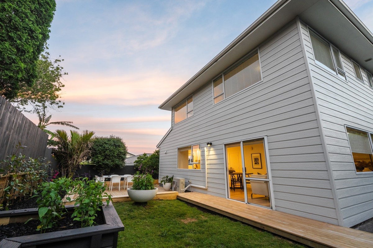 36 Wallath Road, Onehunga, Auckland - Carousel 1