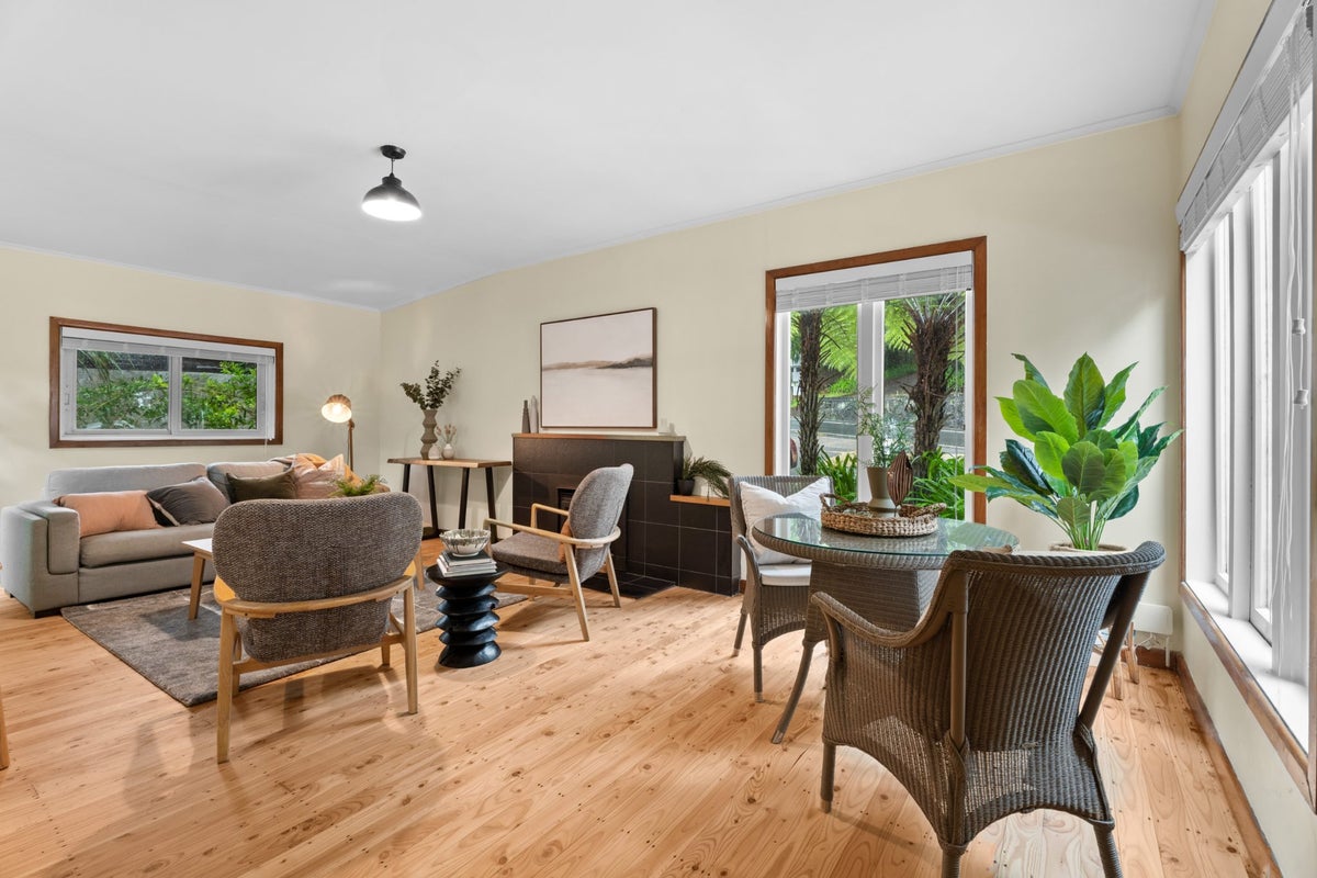 222 Godley Road, Titirangi, Auckland - Carousel 2