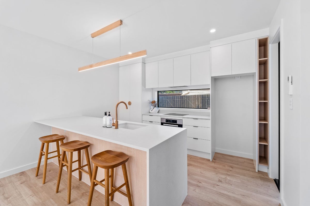 70C Neil Avenue, Te Atatu Peninsula, Auckland - Carousel 1